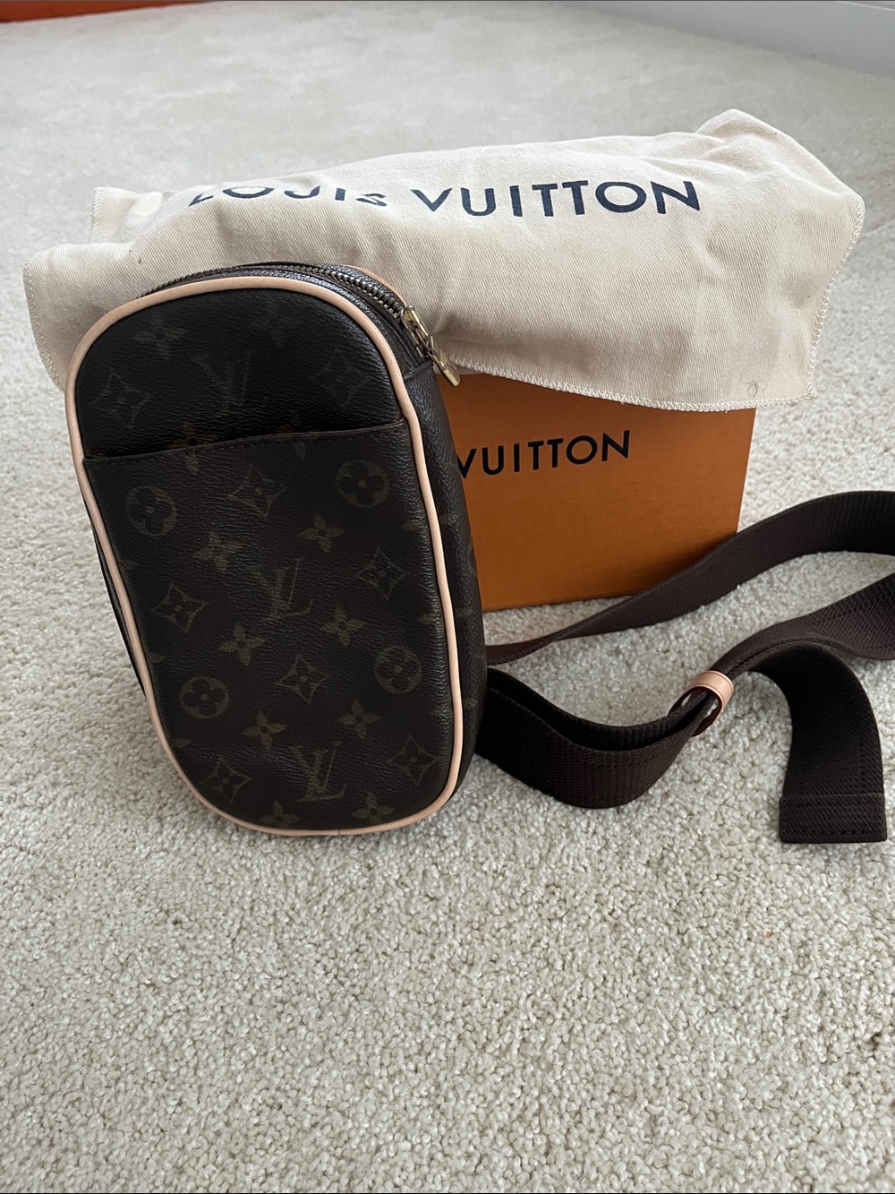 Louis Vuitton Pochette Gange VINTAGE